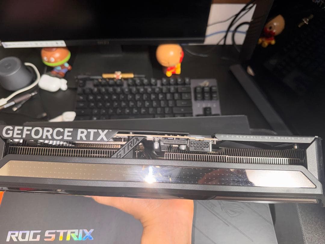 グラフィックボード・グラボ・ビデオカード ASUS ROG Strix GeForce RTX 5070 OC