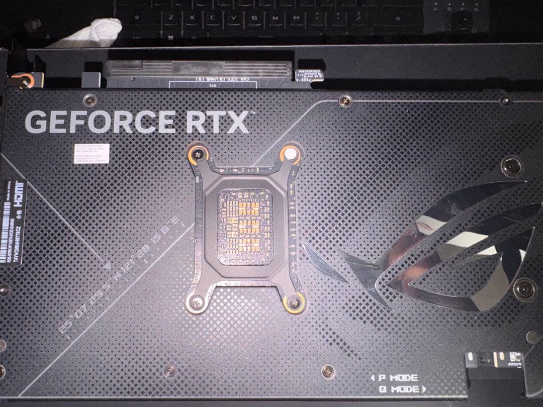 グラフィックボード・グラボ・ビデオカード ASUS ROG Strix GeForce RTX 5070 OC