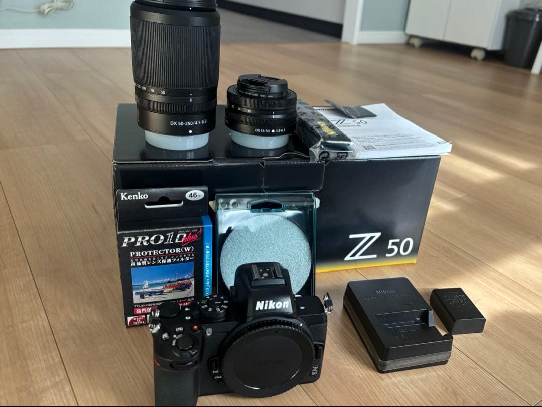 Nikon Z 50 ダブルズームキット レンズフィルター付　ミラーレスカメラ