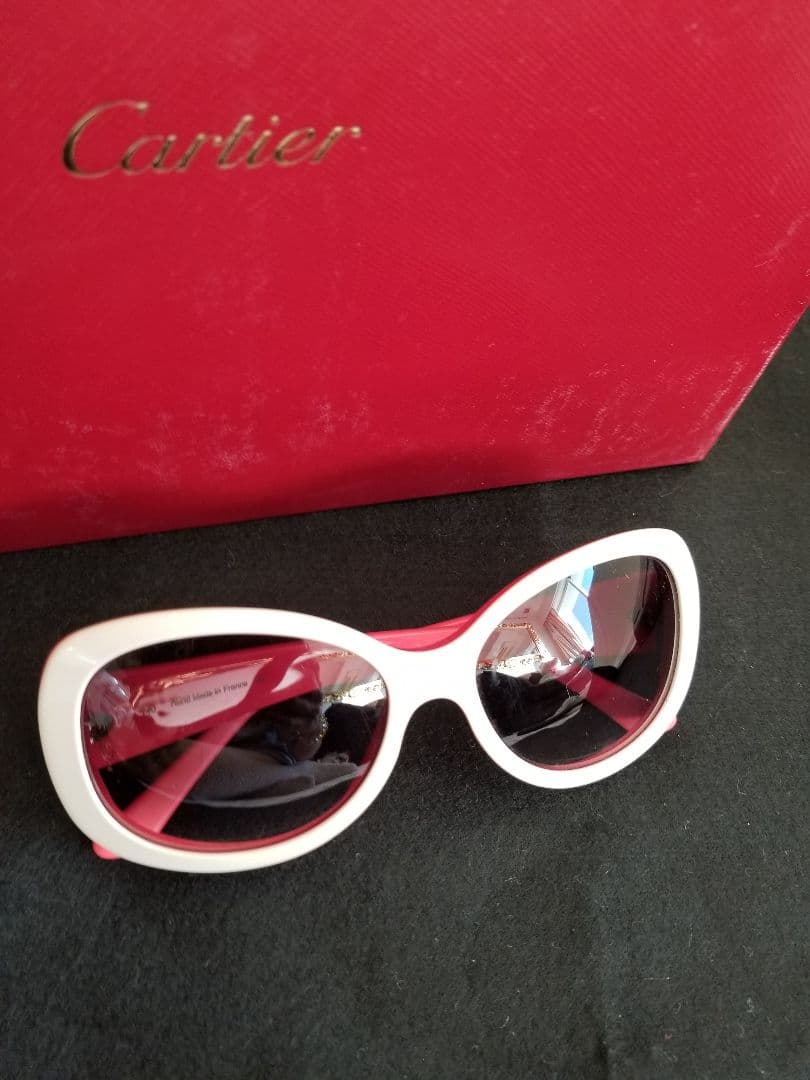 Cartier ピンクホワイト サングラス 定価13万円程