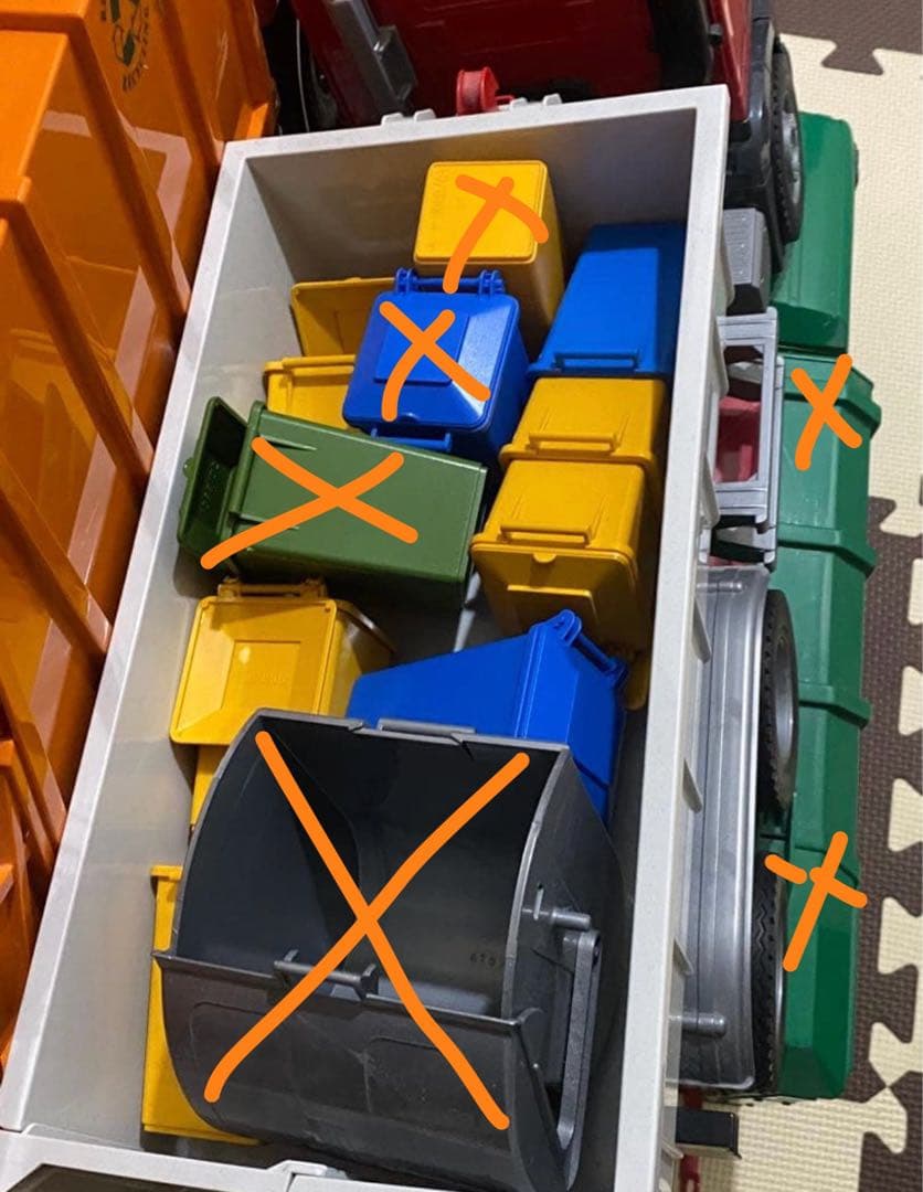 オレンジごみ収集車＋ゴミ箱全て