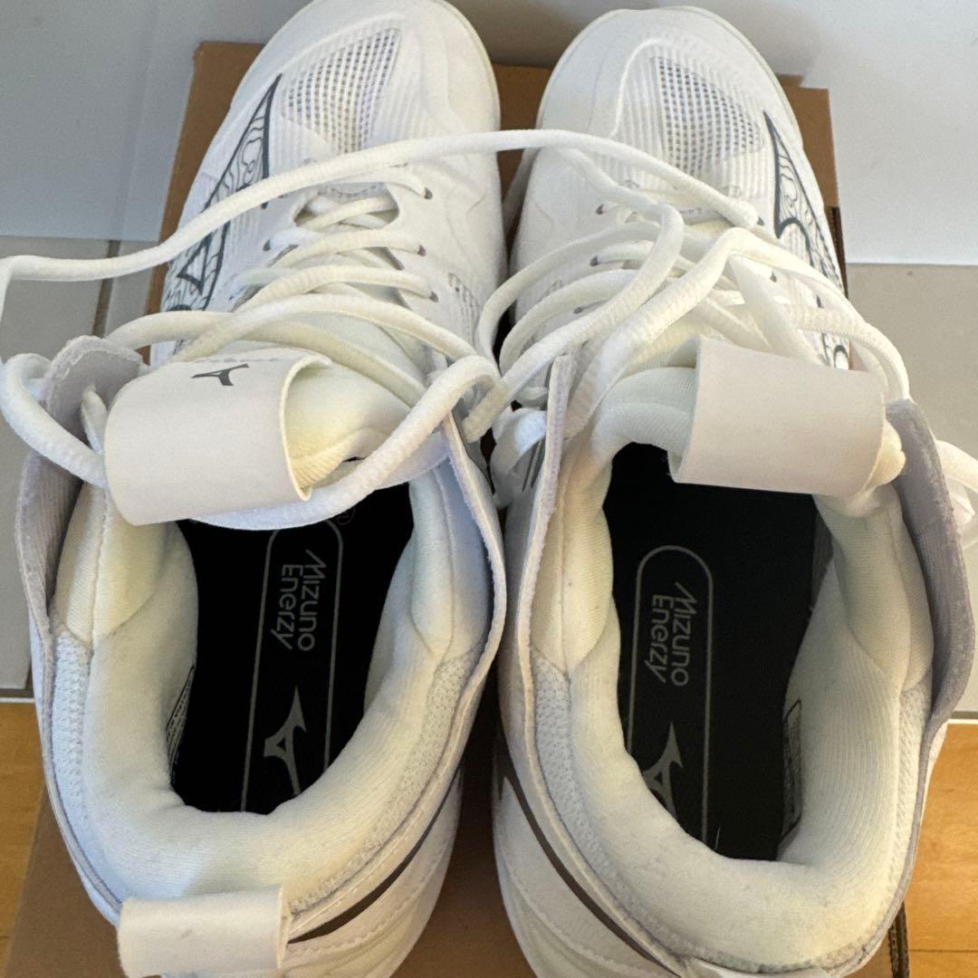 Mizuno バレーボールウェーブモーメンタム3MID