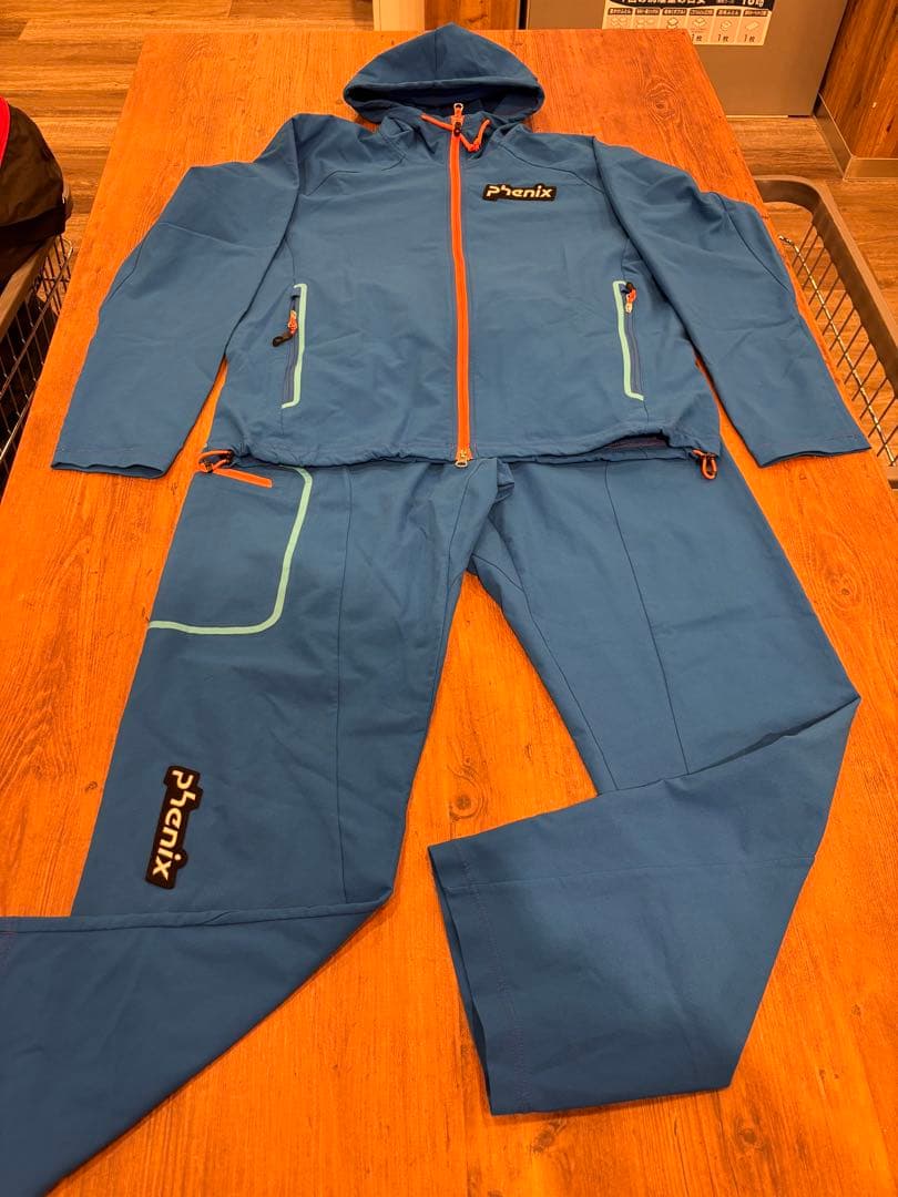 フェニックス　ジャージ上下