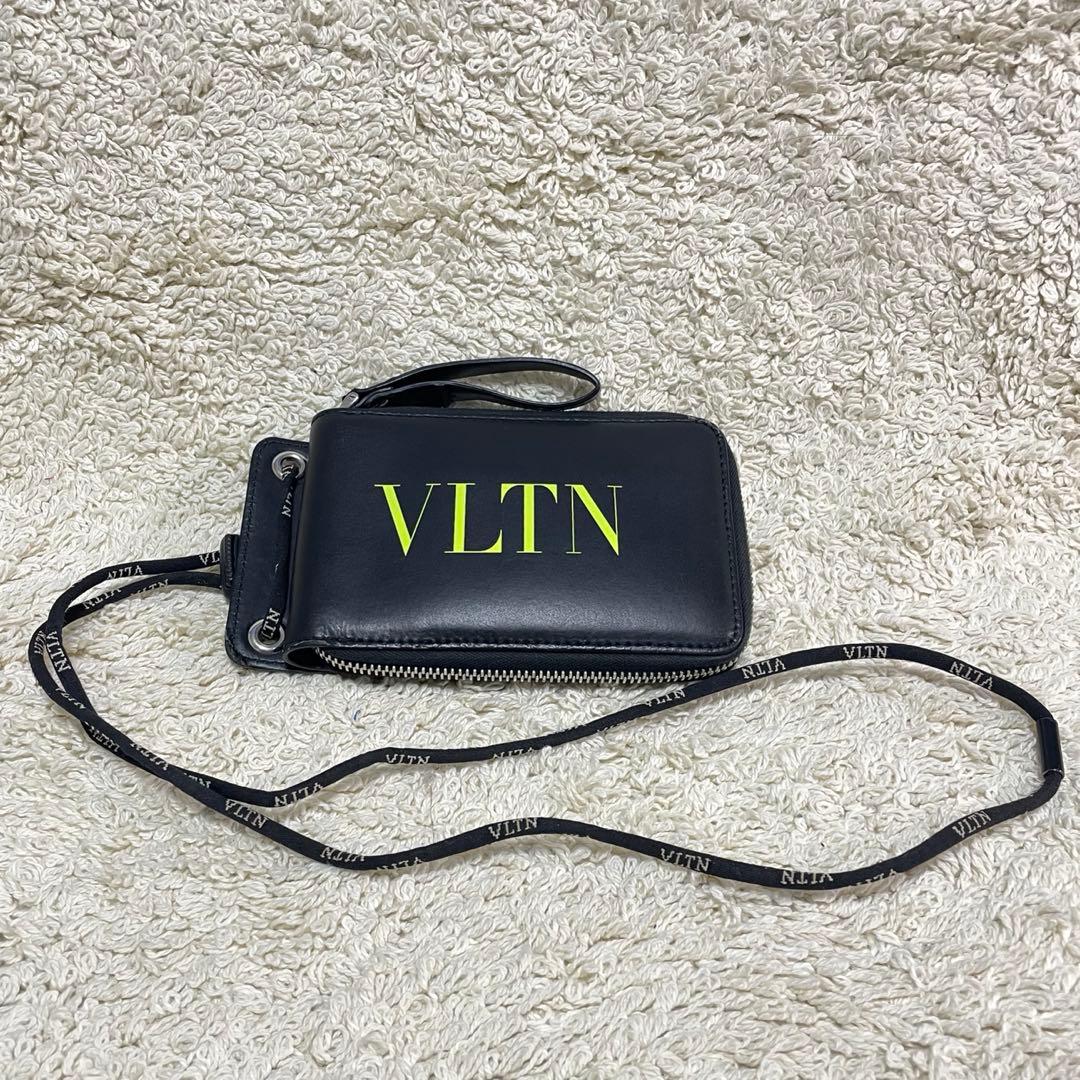 ヴァレンティノ 二つ折り ショルダーウォレット 首掛け ブラック