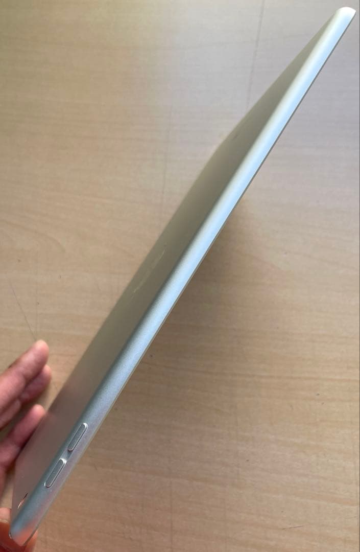 iPad 第7世代　A2197 Wi-Fiモデル　シルバー　32GB 超美品#3