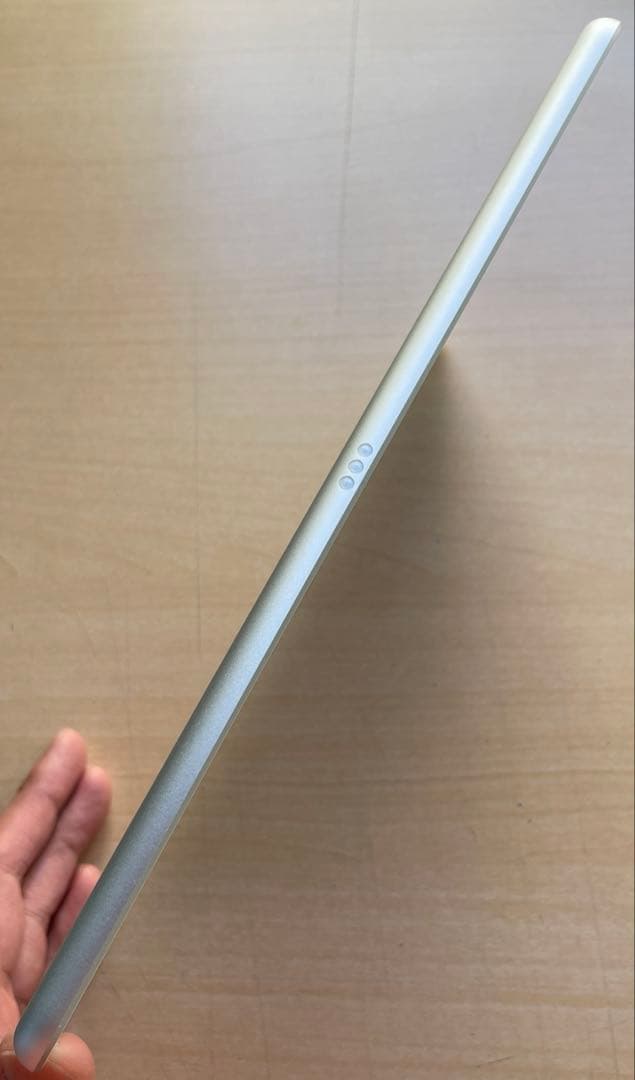 iPad 第7世代　A2197 Wi-Fiモデル　シルバー　32GB 超美品#3