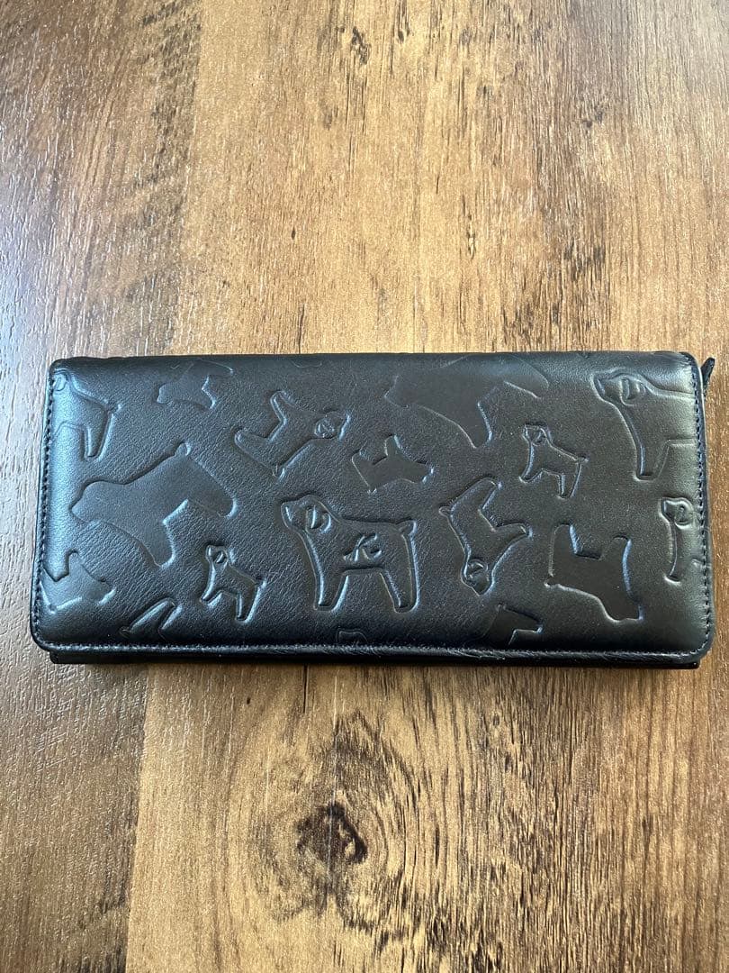 キタムラ　犬のエンボス加工 ブラック長財布