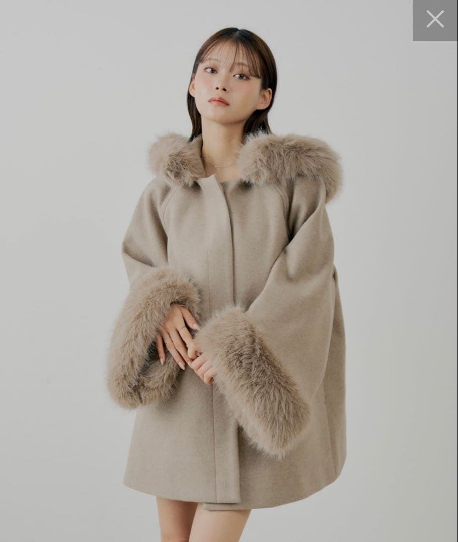 Chico ファー付きフード襟マルチwayケープコート