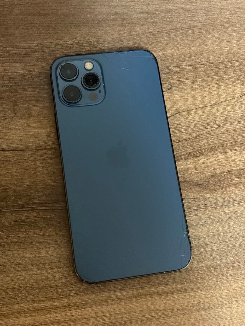 iPhone12 Pro パシフィックブルー　ひび割れ、ガラス割れ有