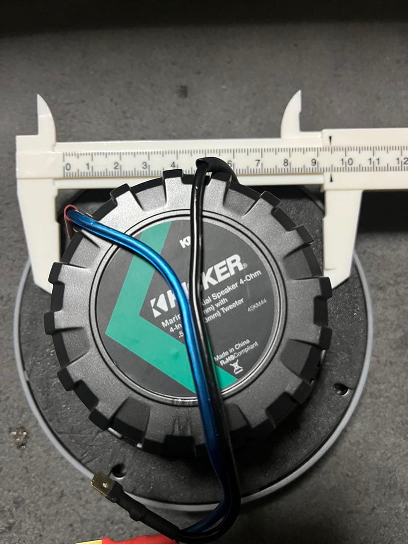 kicker 4インチ防水スピーカー新品２セットまとめ売り！