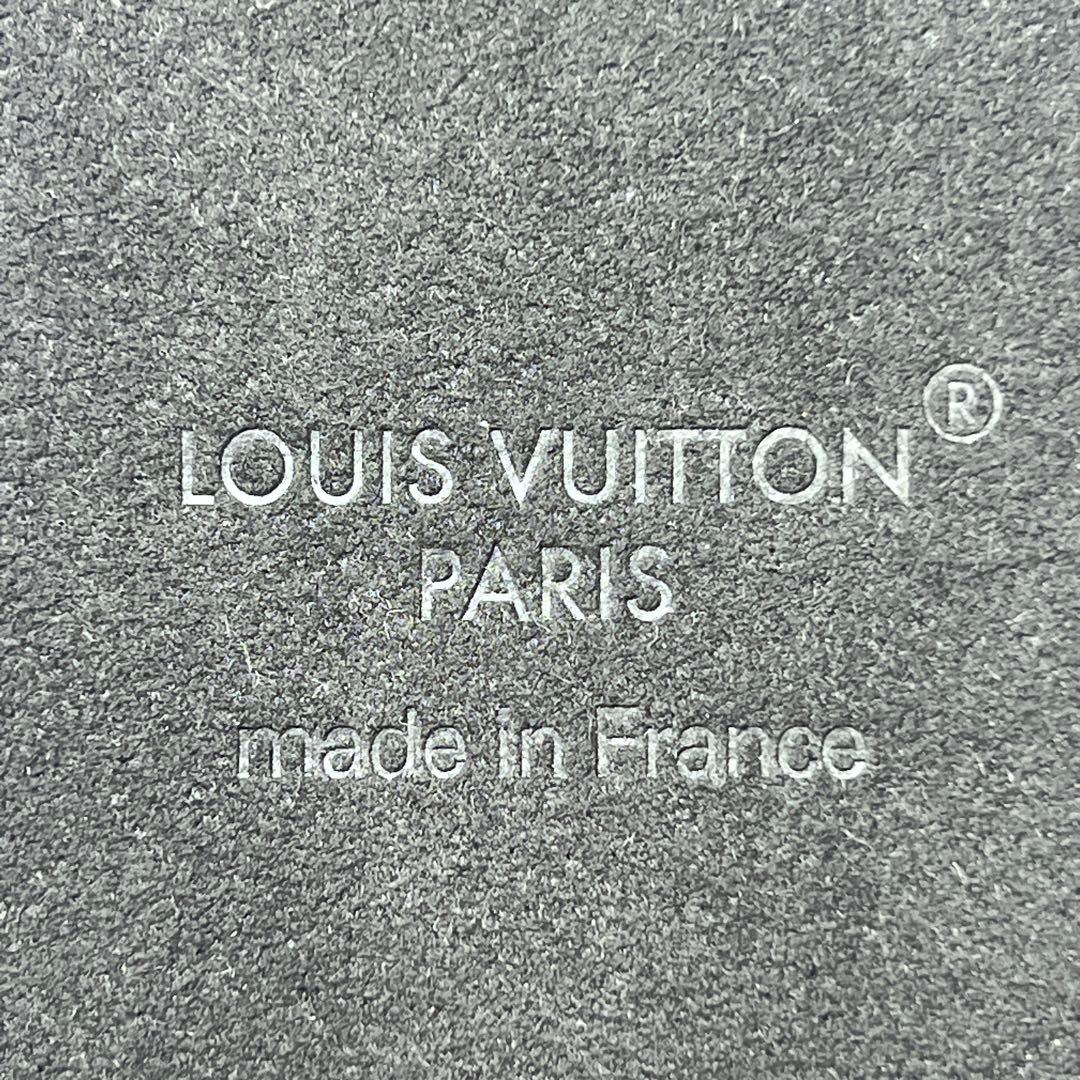 ✨極美品✨LV　ルイ・ヴィトン　iPhone16Pro MAX　ハードケース