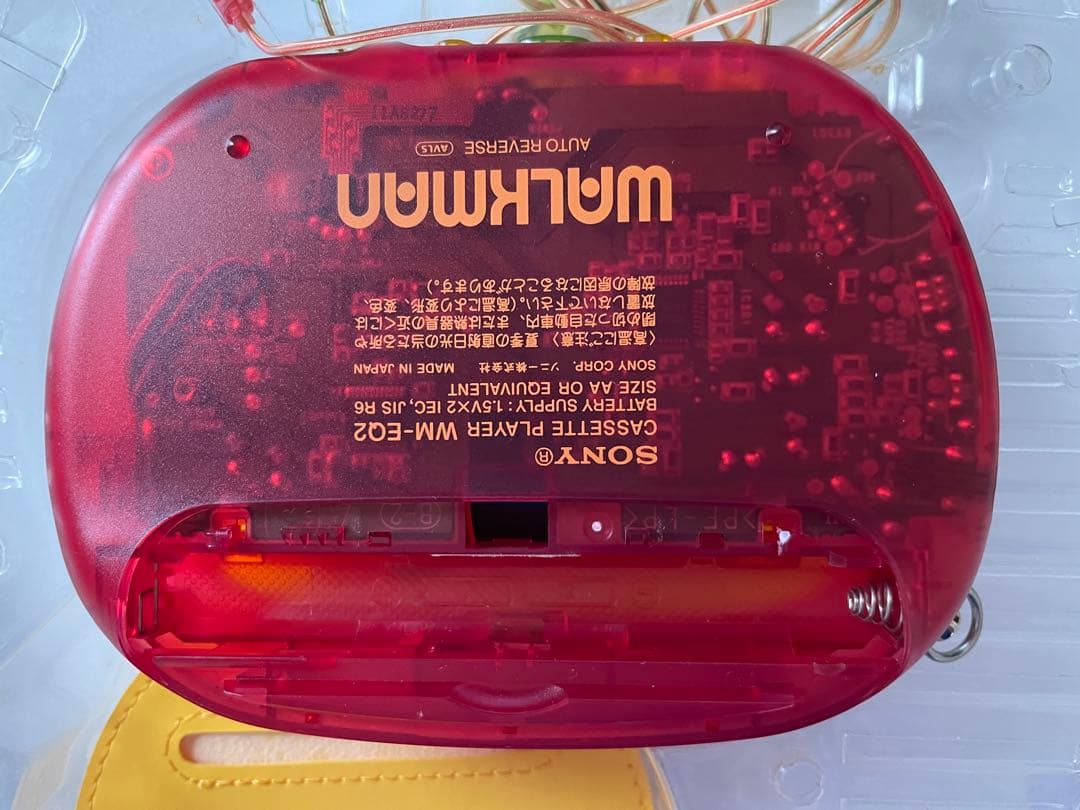 SONY WM-EQ2/R カセットプレーヤー レッド/イエロー ジャンク品