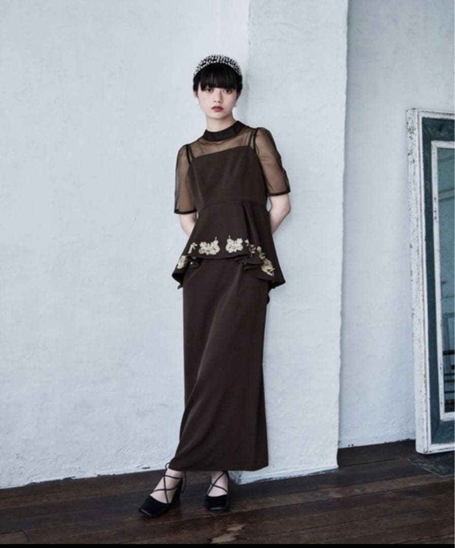 etoll ドレス 刺繍ペプラムビスチェ＆Iラインドレスセットアップ