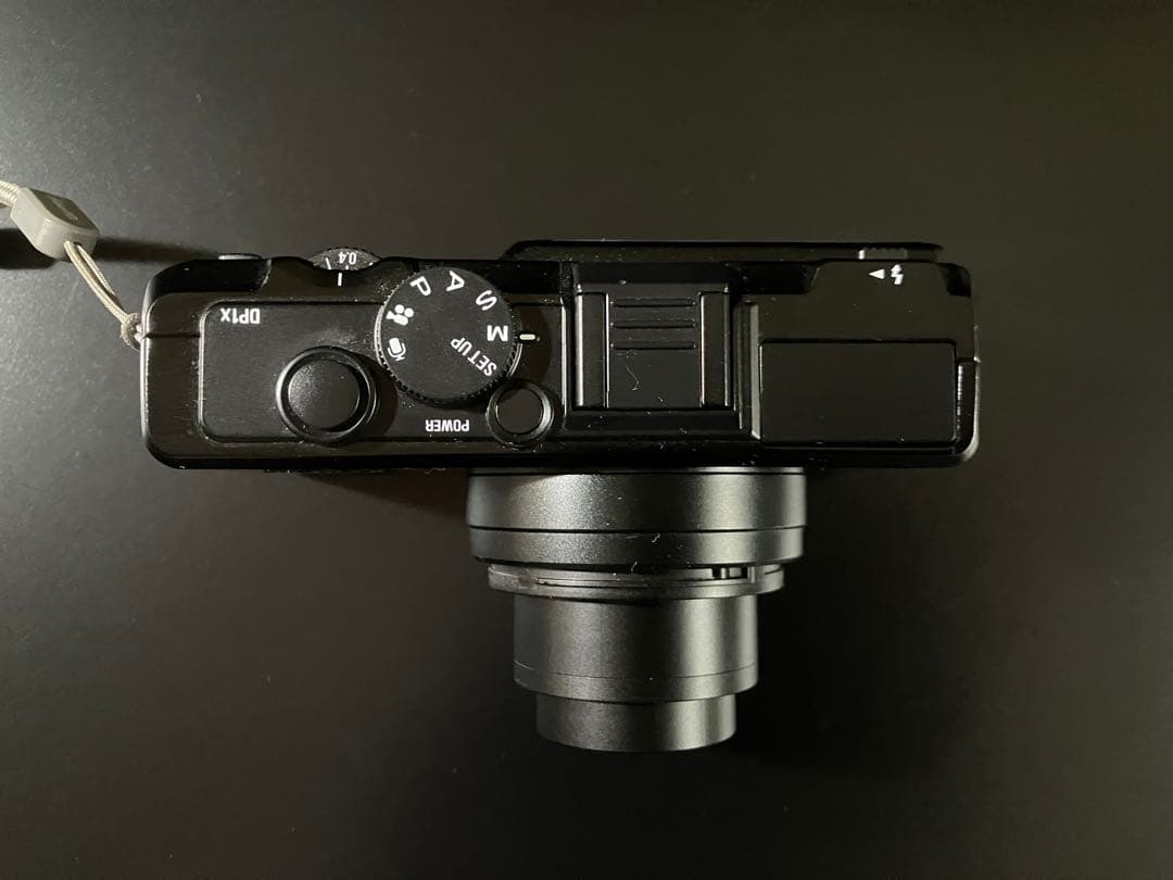 ジャンク美品　SIGMA DP1x コンパクトデジタルカメラ　バッテリー２個付