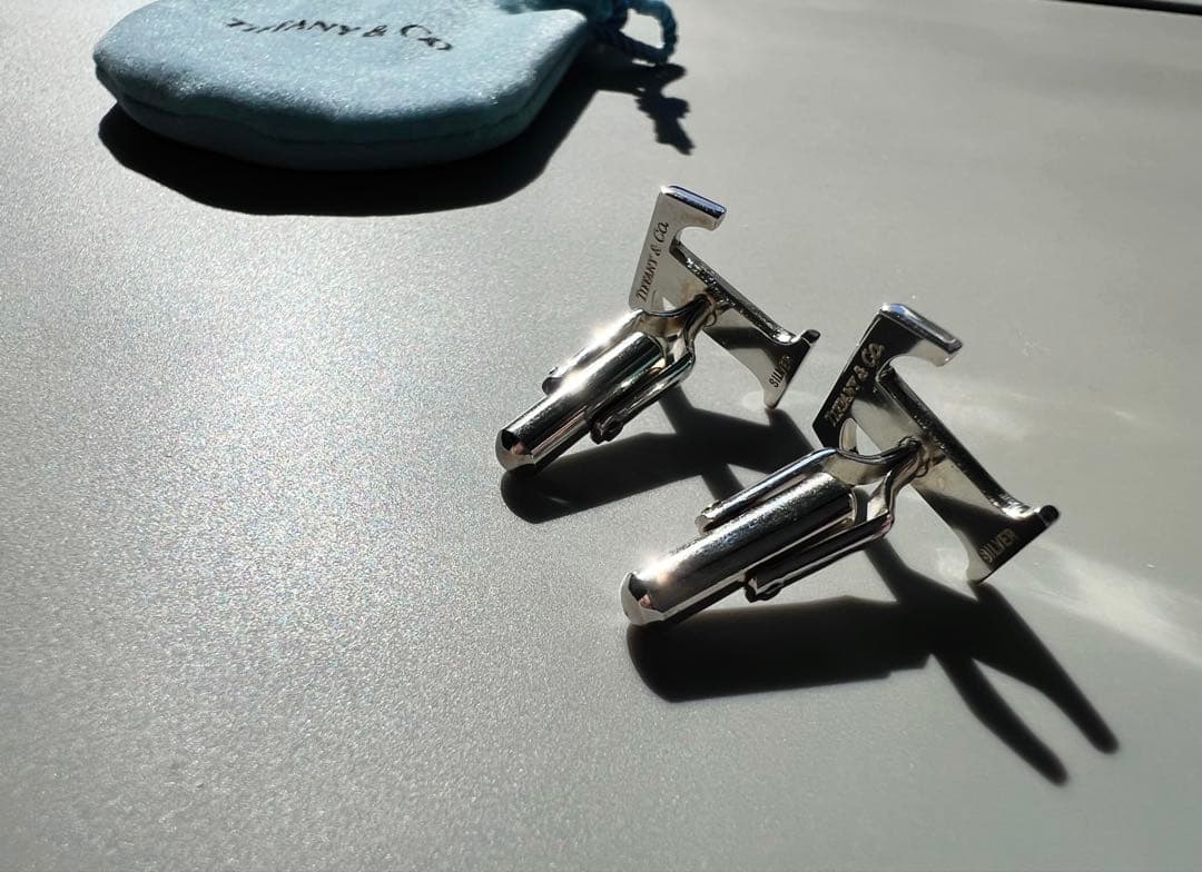 ティファニー　Tモチーフ　シルバー　カフス