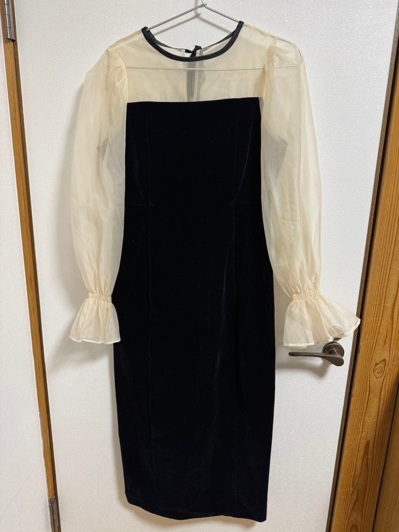 【ゆ】SALON by Chico タイトドレス 黒・クリーム