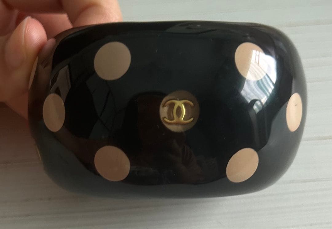 CHANEL シャネル　中古　美品　バングル　ココマーク　水玉