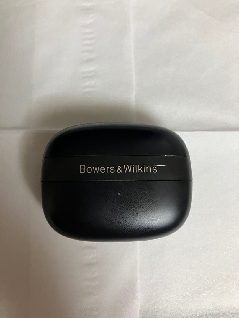 Bowers & Wilkins Pi8ワイヤレスイヤホン