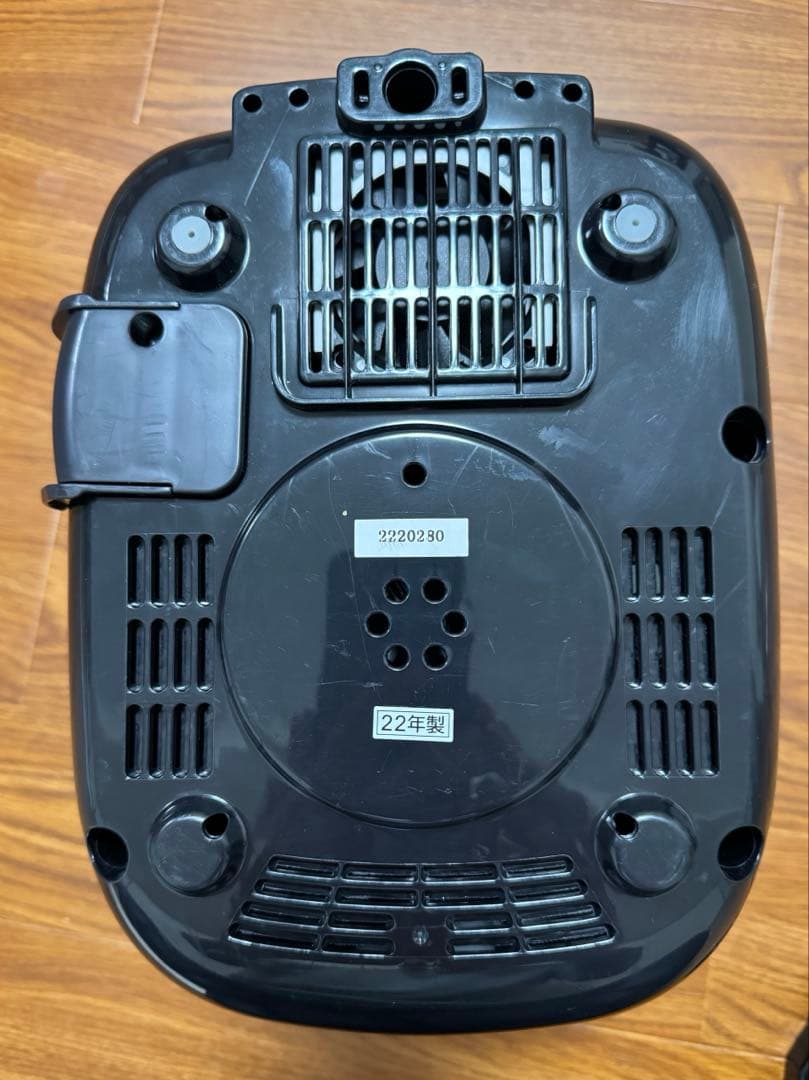 【値下げ】22年製　TOSHIBA RC-10 ブラック炊飯器