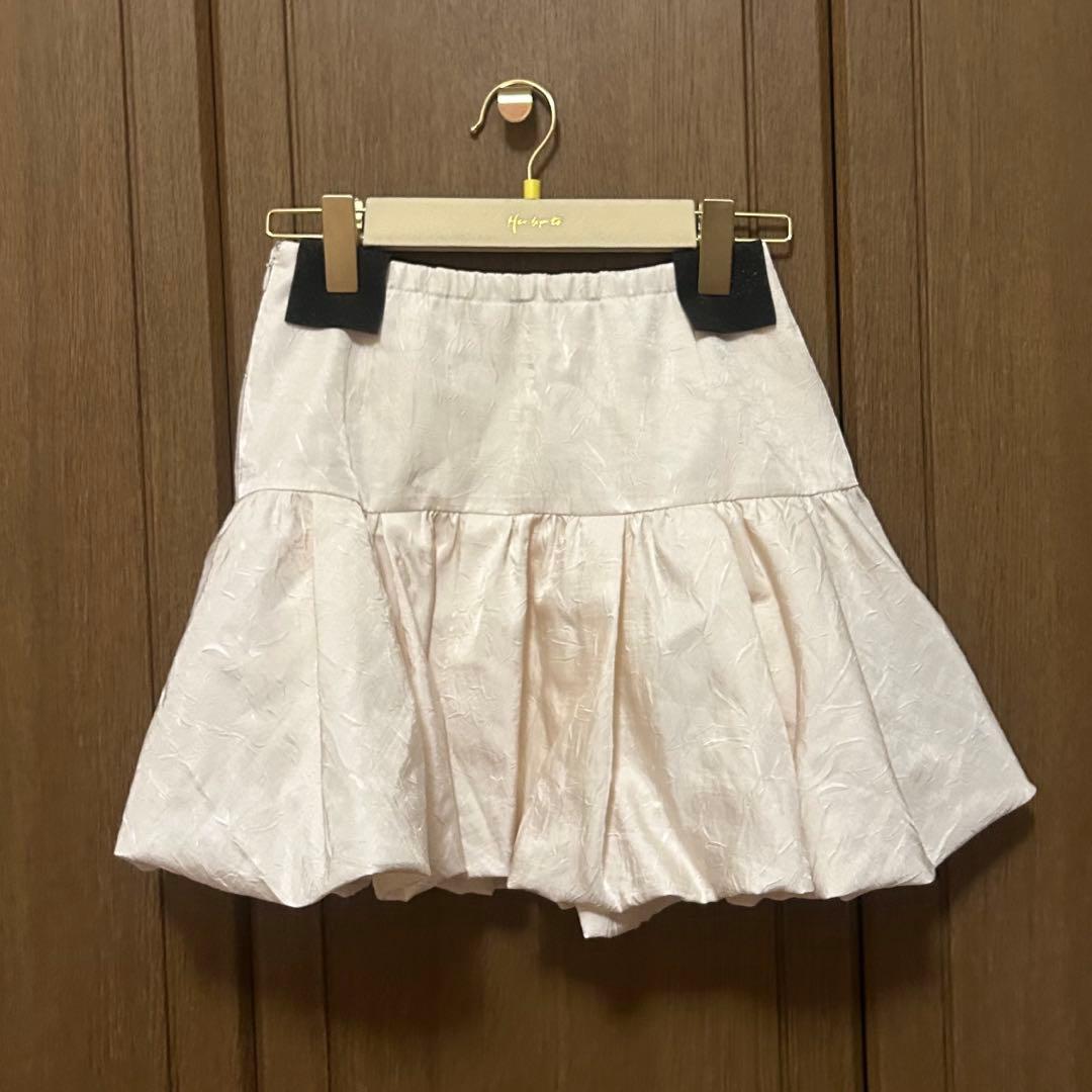 スカート Herlipto Bubble Mini Skirt
