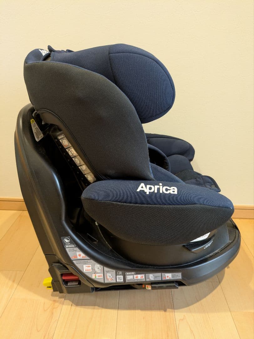 Aprica ディアターンプラス ISOFIX AB ネイビー チャイルドシート