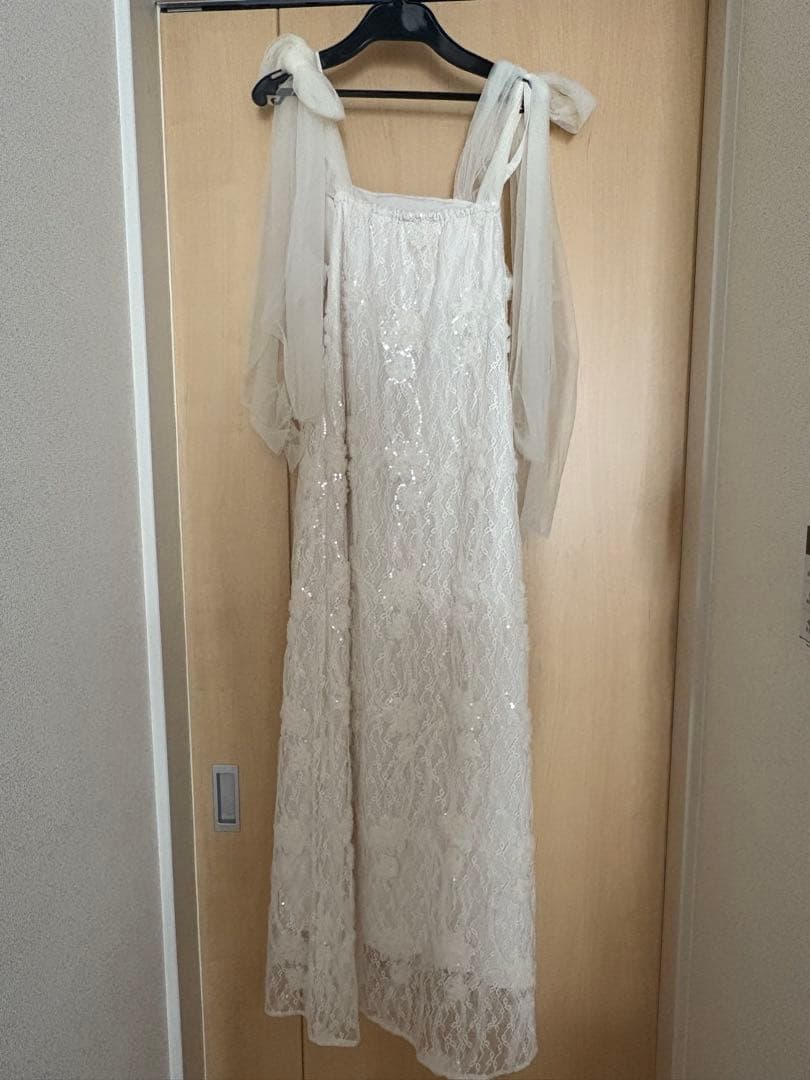 ドリードール リボン×スパンコールドレス エクリュ　ウェディング　オケージョン