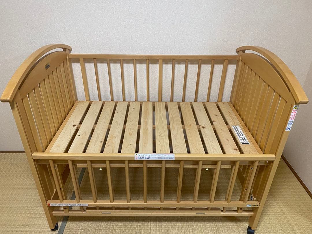 【引き取り限定】　Miki House 木製ベビーベッド