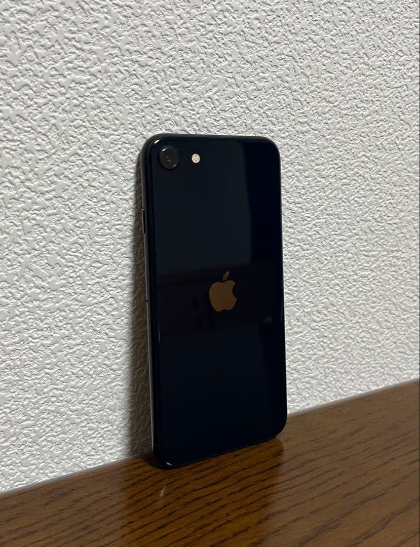 Apple iPhone SE（第3世代） 64GB SIMフリー