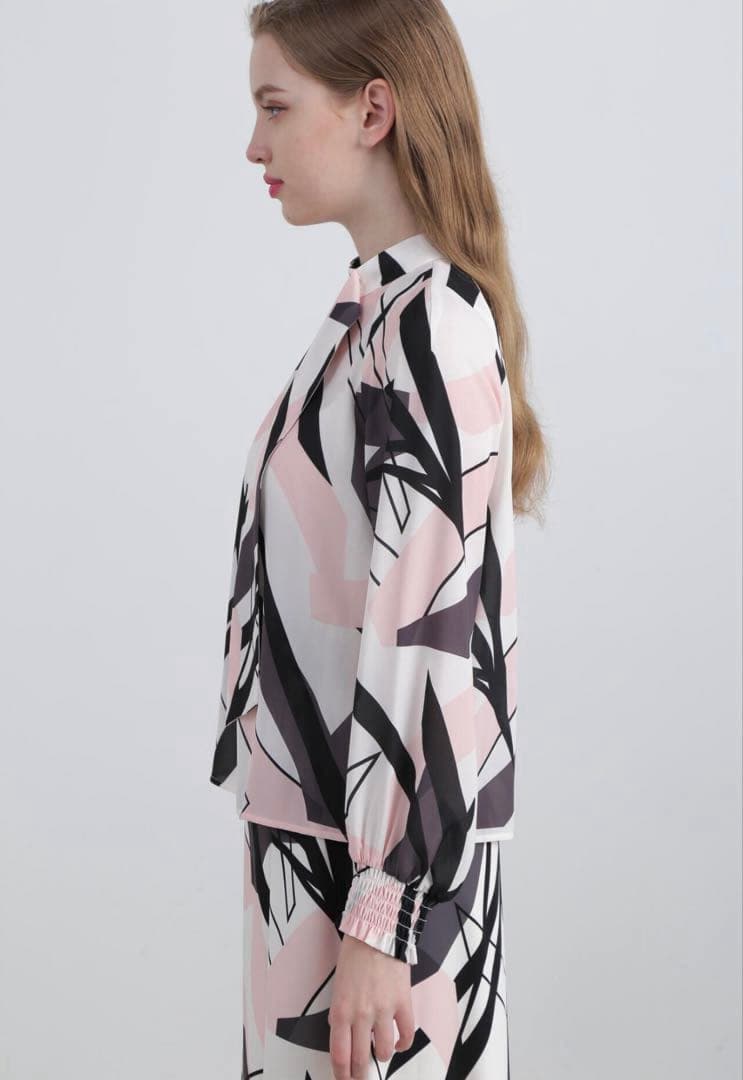 タグ付未使用 ジオメトリックアートプリントブラウス PINKY&DIANNE