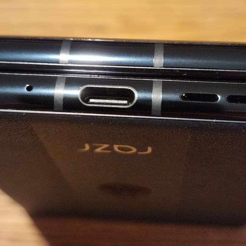 スマートフォン本体 Motorola razr 50 ultra