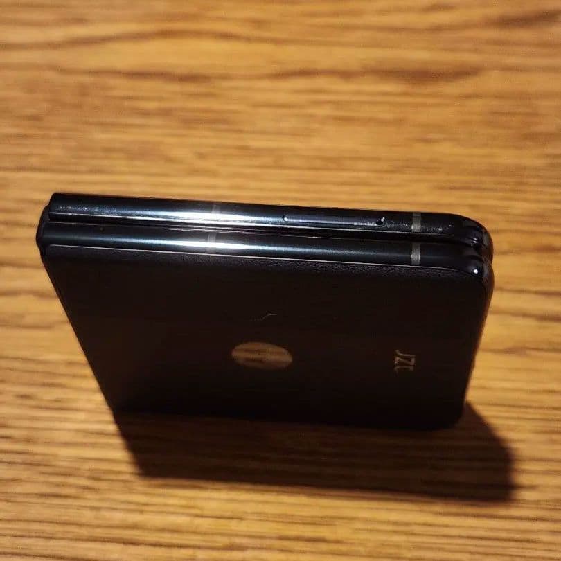 スマートフォン本体 Motorola razr 50 ultra