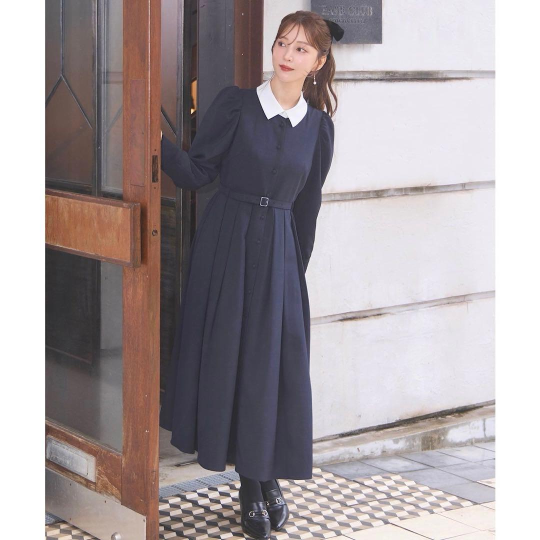 完売Swingle バイカラー衿パイピングタックフレアシャツワンピース ネイビー