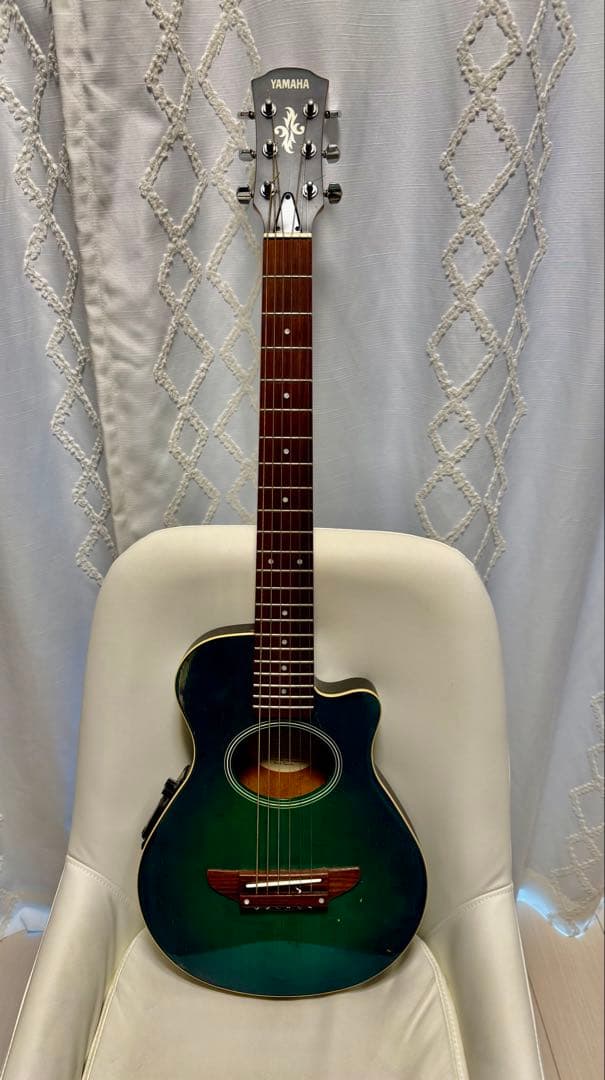 YAMAHA ヤマハ　アコースティックギター　APXTーⅠA グリーン