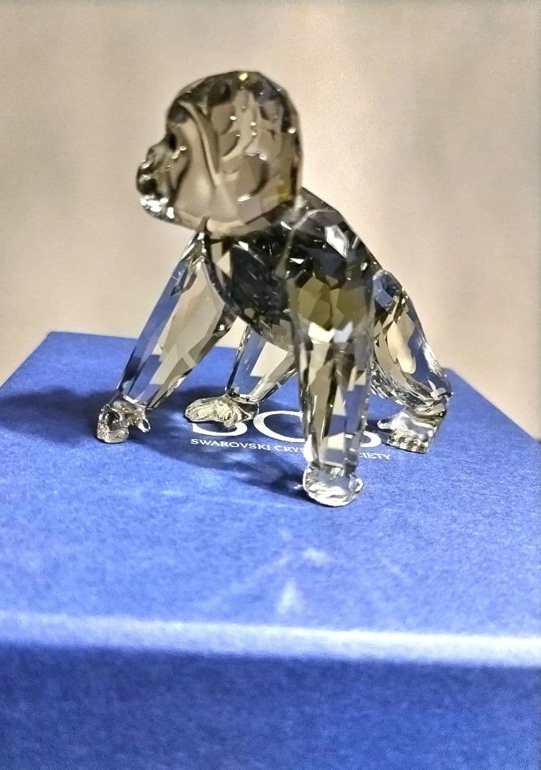 スワロフスキー 2009年度SCS作品 /ゴリラの赤ちゃん　置物