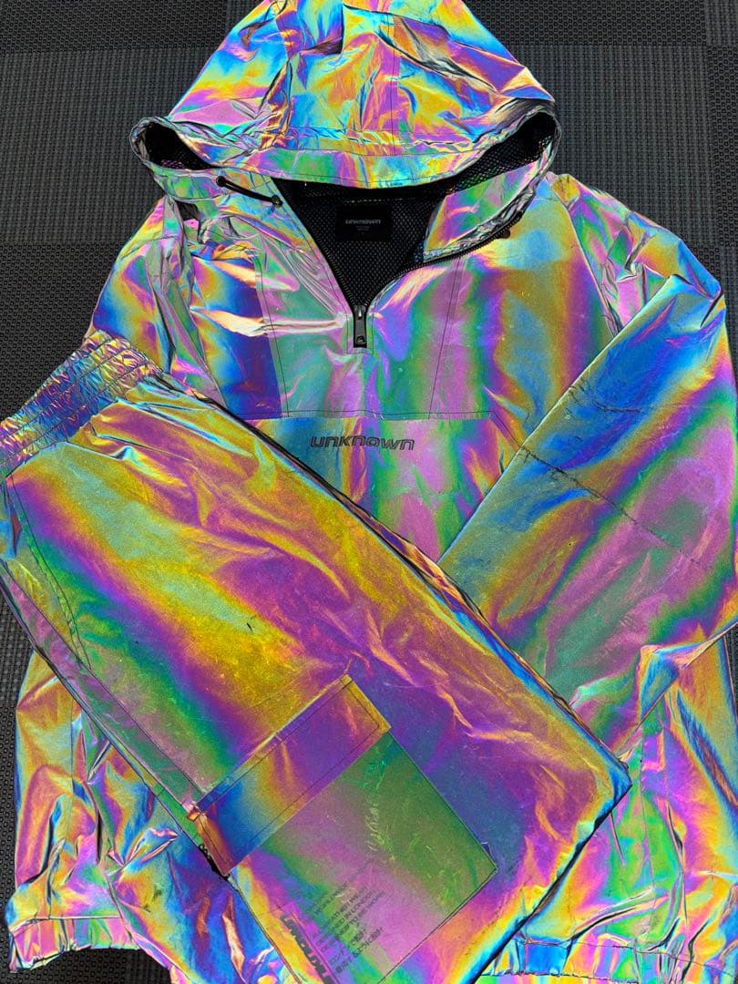 値段交渉可能！UNKNOWN 虹色ナイロンジャケット・パンツセット