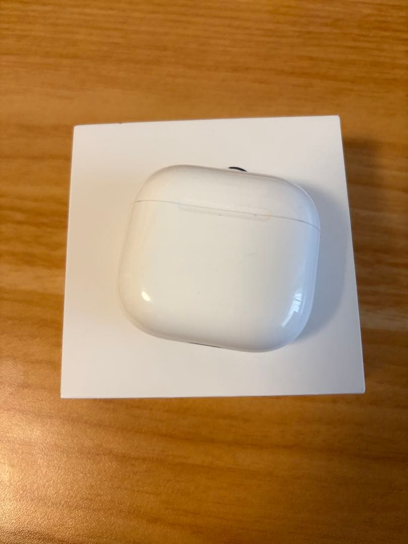 AirPods 4 アクティブノイズキャンセル