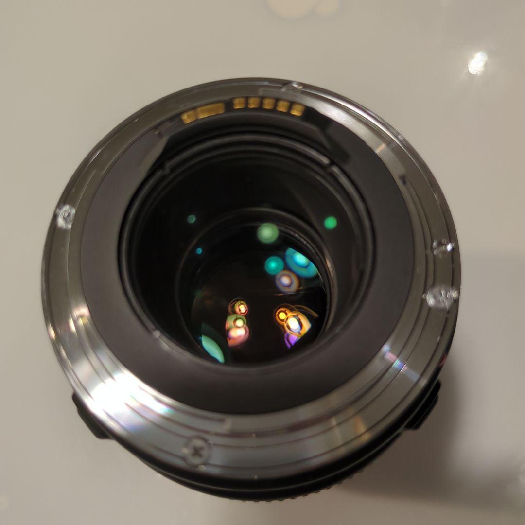 Canon EF 100mm f/2.8 マクロレンズ