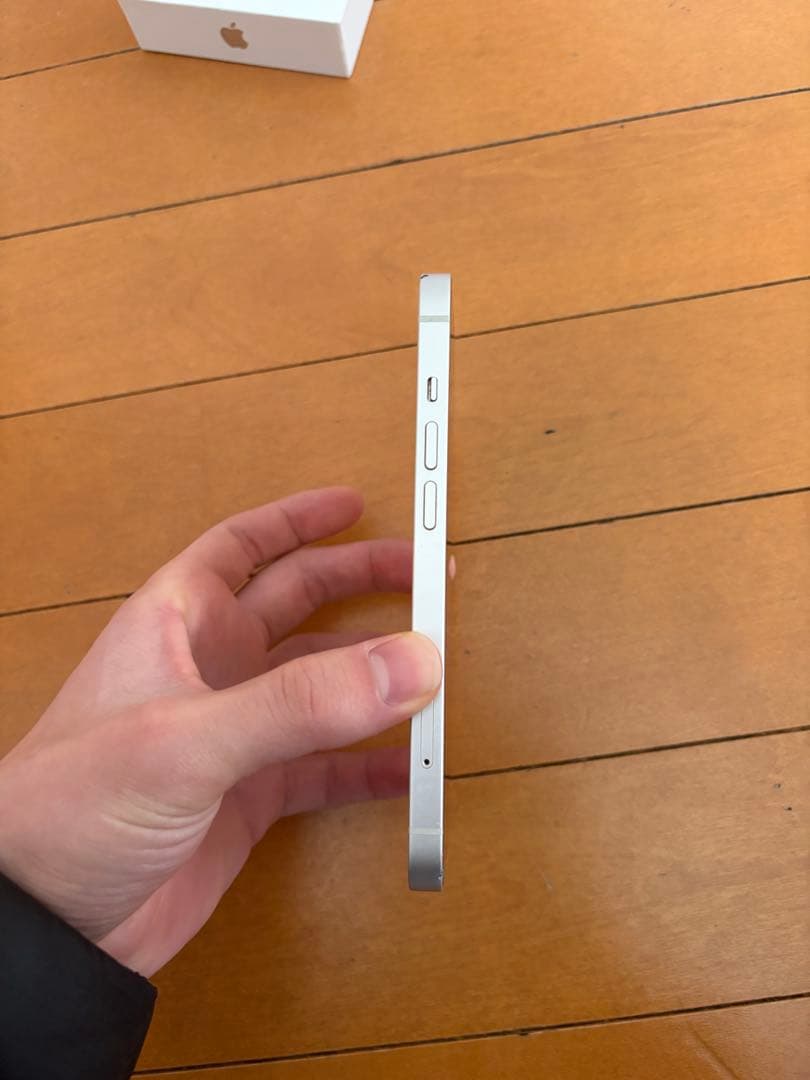 Apple iPhone 13 ホワイト 512GB