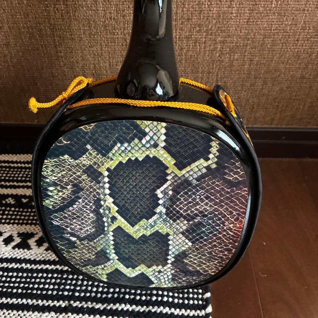 三味線 本体 黒 金色刺繍
