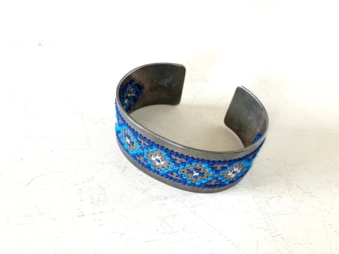 CARO BAERTLING カロ バートリング シルバーバングル