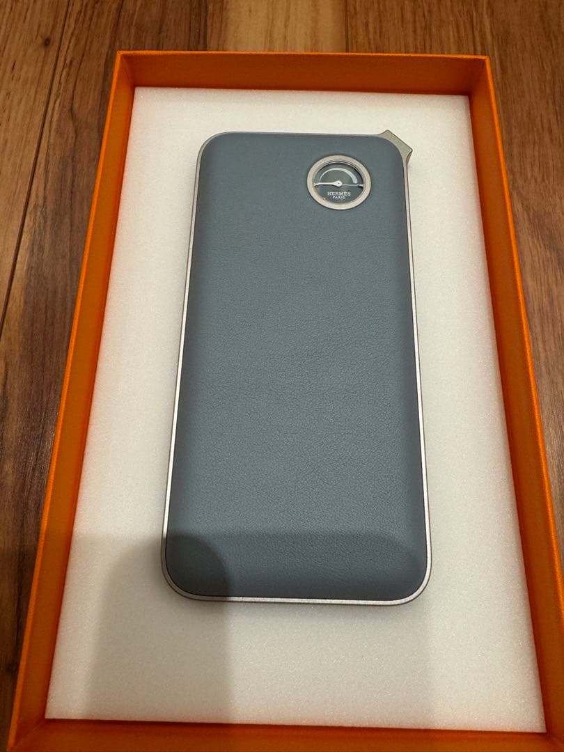 き*く様 【未使用新品】エルメス　モバイルバッテリー　《ヴォルトH》 マキシ