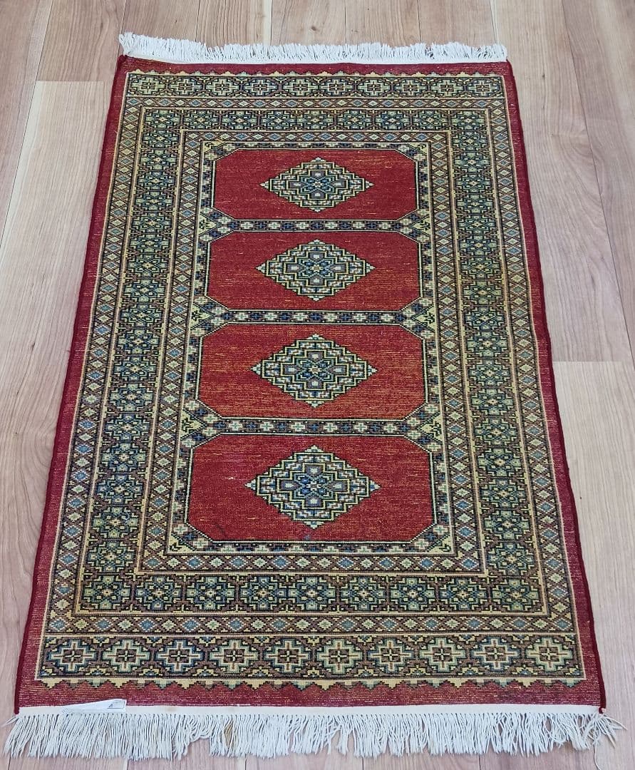 Y2270-2 パキスタン産 ウール 手織り 絨毯 120×77㎝