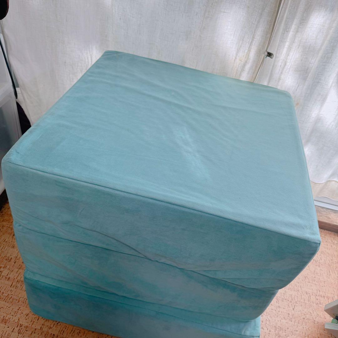 【中古】カインズのブロックソファ　60✖️60✖️18 カバー付き　3つセット