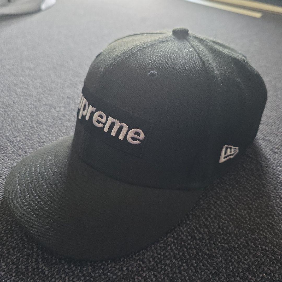 SUPREME × New Era マネーボックス