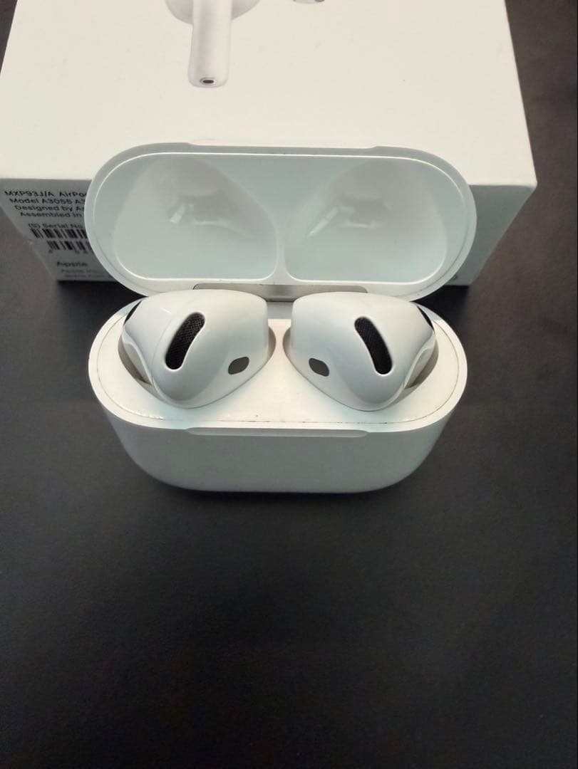 AirPods 4 本体 ANC ノイズキャンセリング