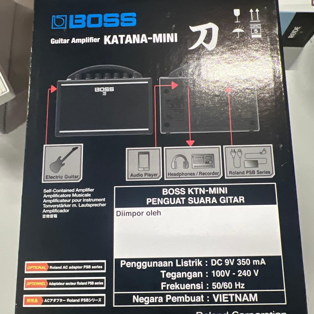 BOSS KATANA-MINI ポータブルアンプ