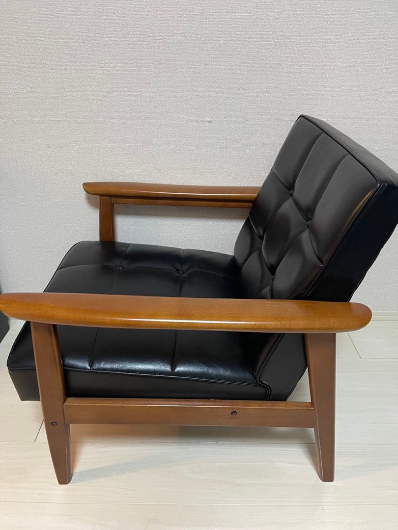 カリモク 60 K シングルチェア ブラック