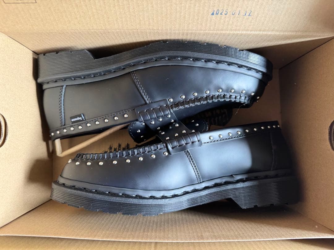 靴 Supreme Dr.Martens Studded Penton Loafer