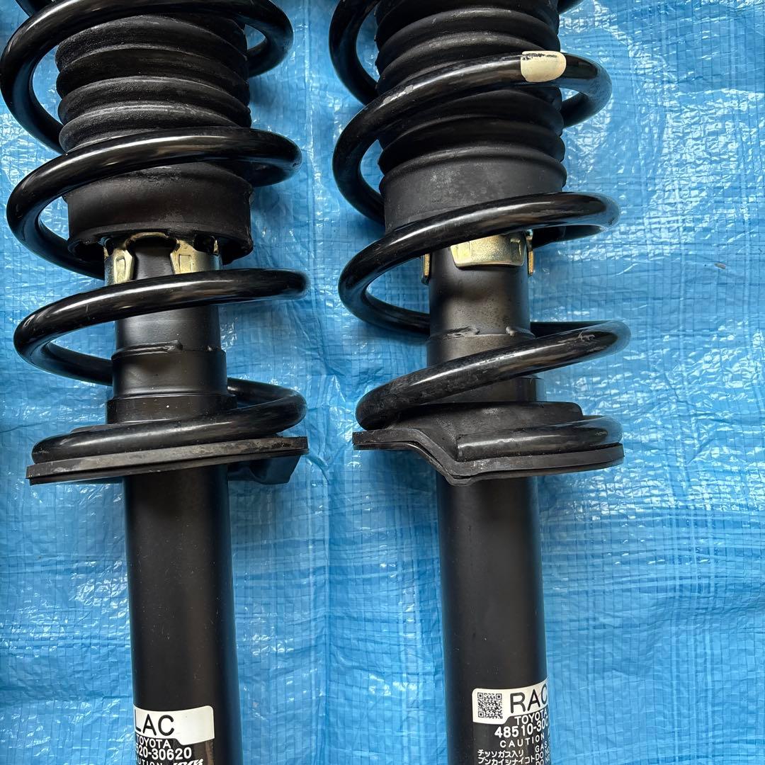 クラウンアスリート　ハイブリット210 純正サスペンション　一台分