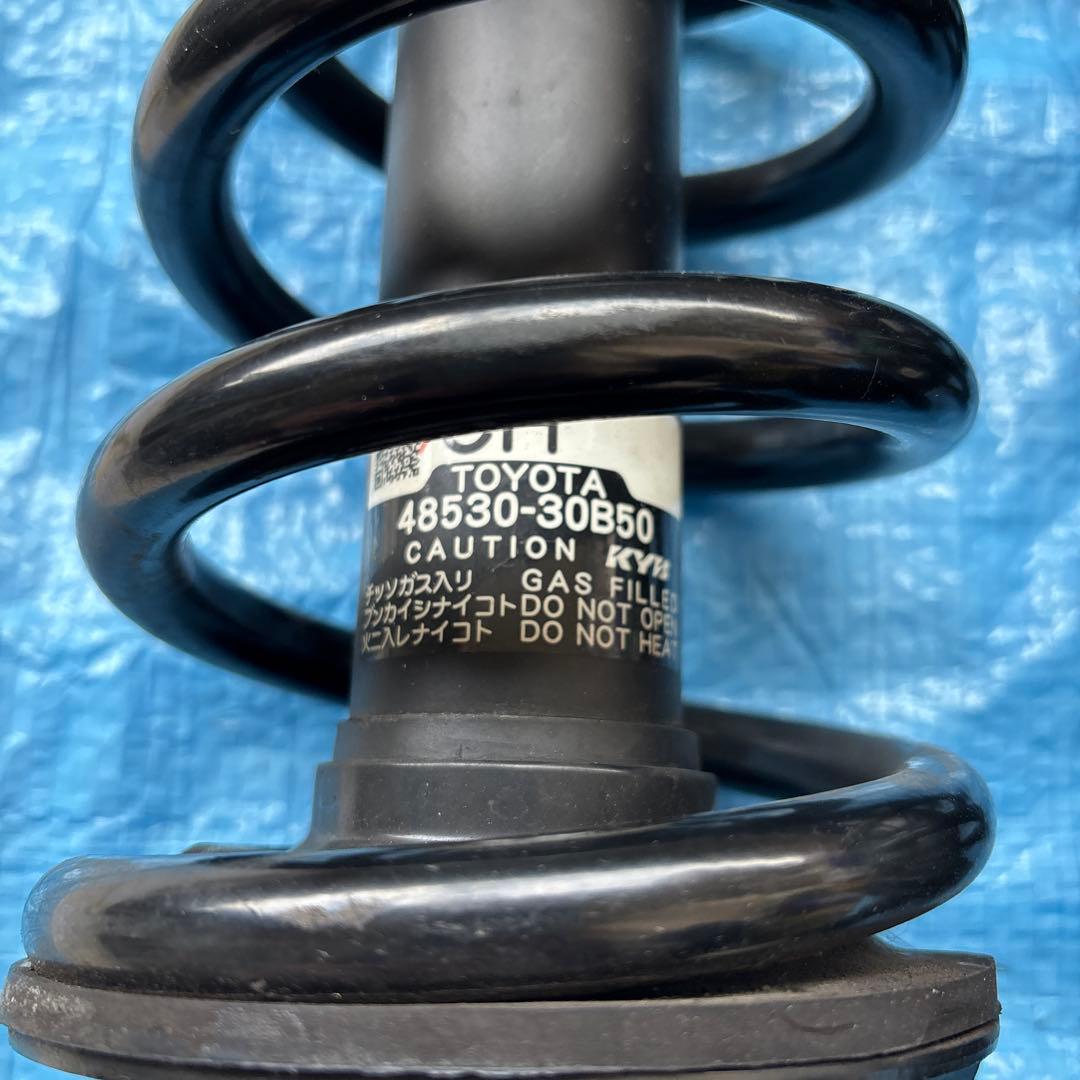 クラウンアスリート　ハイブリット210 純正サスペンション　一台分